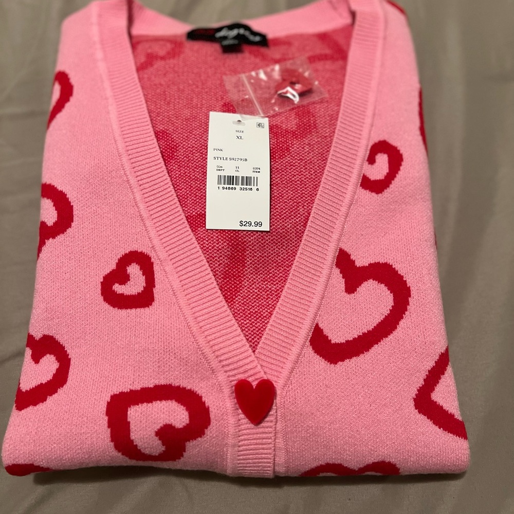 Target Valentine’s Day cardigan - Picture 4 of 4